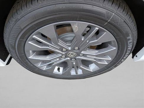 New 2026 Honda Odyssey Touring image 10