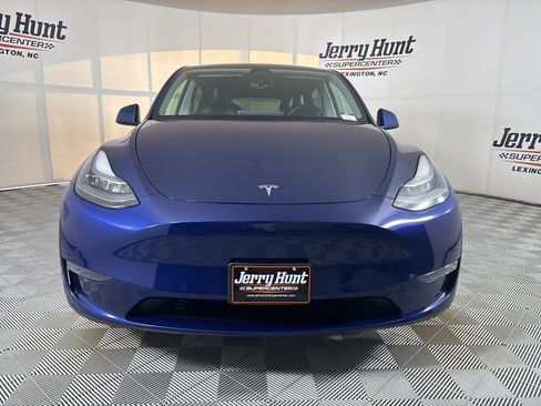Used 2021 Tesla Model Y Long Range image 2