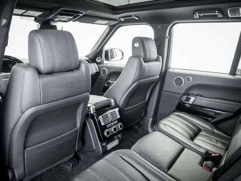 Used 2017 Land Rover Range Rover HSE AWD/4WD image 13