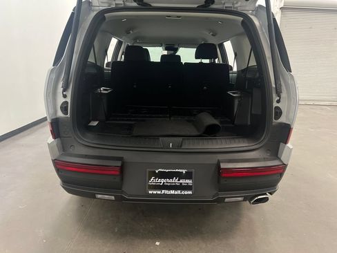 Used 2026 Hyundai Santa Fe SE FWD image 25