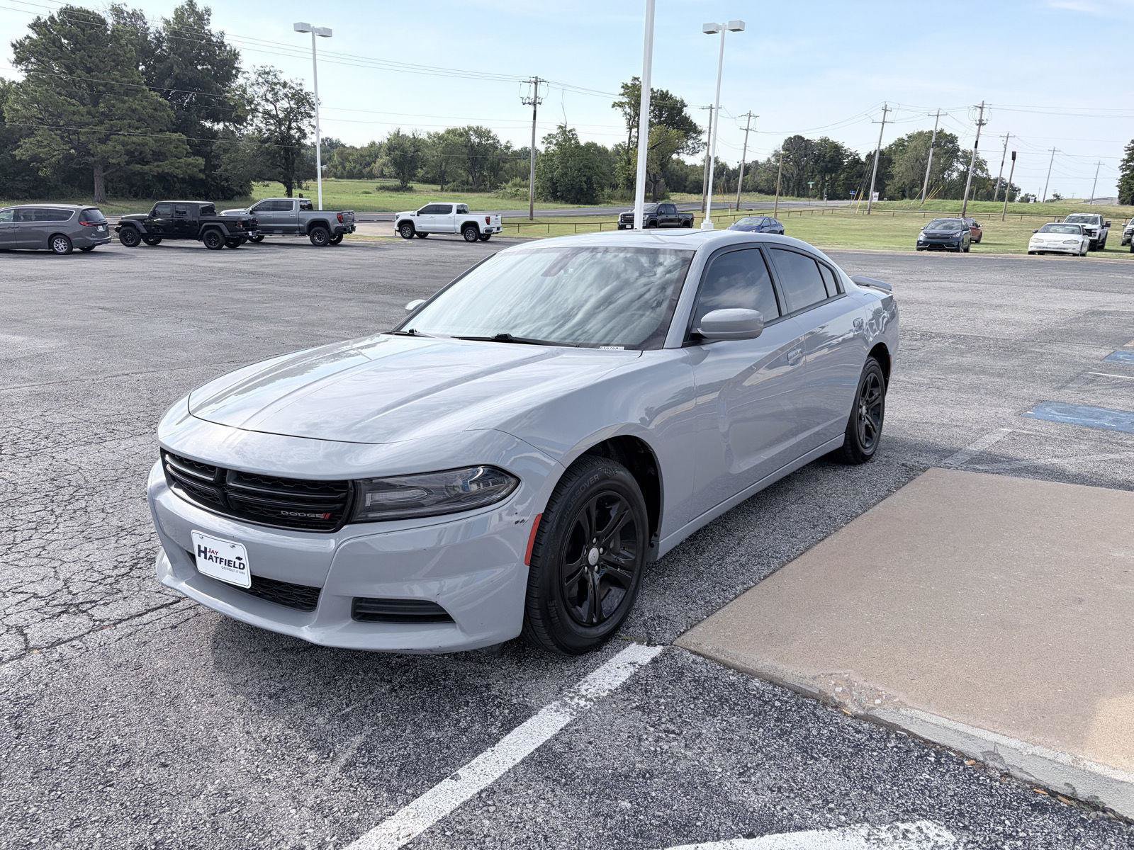 Used 2021 Dodge Charger SXT w/ Leather Interior Group RWD image 8
