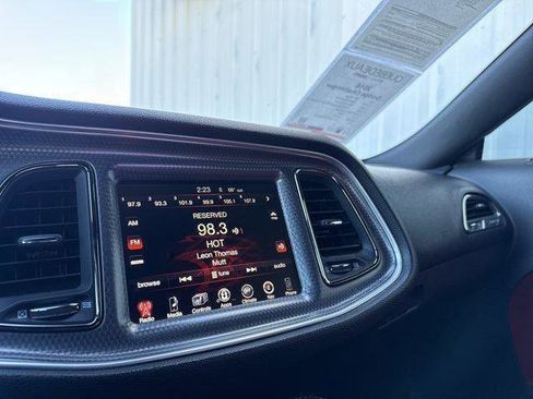 Used 2016 Dodge Challenger SRT Hellcat image 28