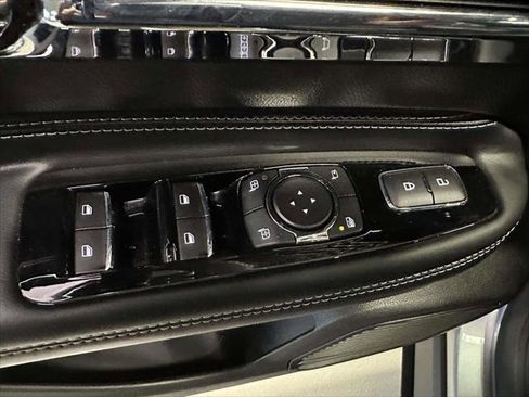 Used 2022 Lincoln Corsair Standard w/ Equipment Group 101A image 16