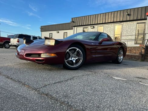 Used 2003 Chevrolet Corvette Coupe w/ Preferred Equipment Group image 3