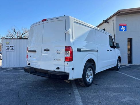 Used 2016 Nissan NV 1500 SV image 8