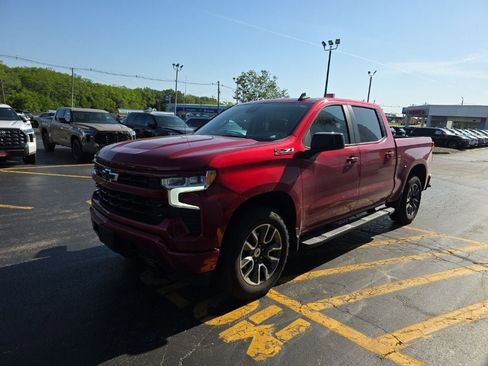 Used 2025 Chevrolet Silverado 1500 RST w/ Z71 Off-Road Package AWD/4WD image 10
