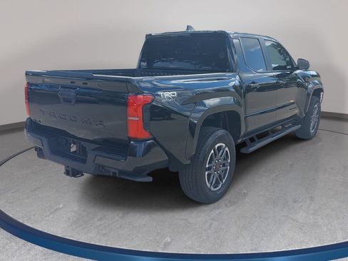 Used 2024 Toyota Tacoma TRD Sport AWD/4WD image 5