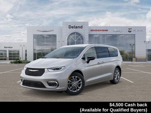 New 2026 Chrysler Pacifica Select FWD image 1