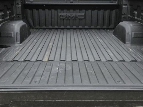 Used 2025 GMC Sierra 1500 Elevation w/ Elevation Premium Package image 11