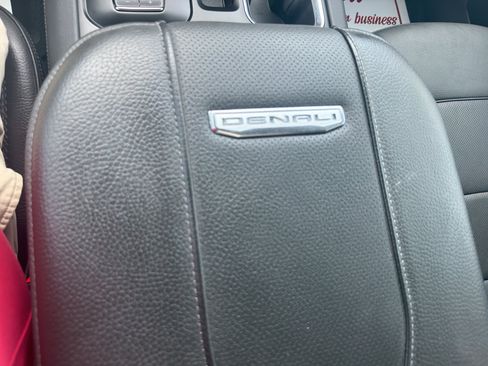 Used 2025 GMC Sierra 3500 Denali w/ Denali Reserve Package AWD/4WD image 18