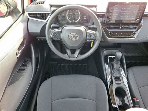 Certified 2022 Toyota Corolla LE image 11