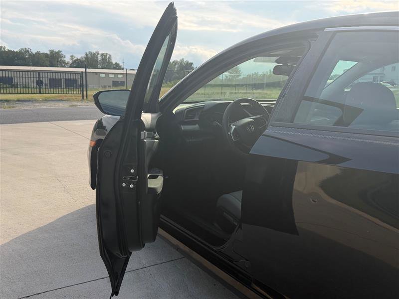 Used 2019 Honda Civic LX image 4