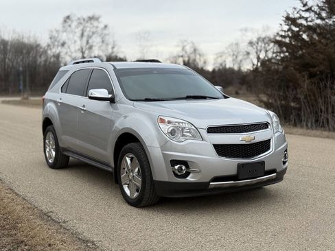 Used 2015 Chevrolet Equinox LTZ image 4