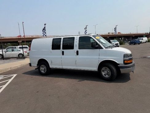 Used 2020 Chevrolet Express 2500 w/ Driver Convenience Package RWD image 18