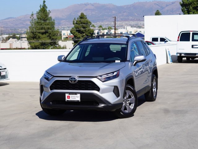 Certified 2024 Toyota RAV4 XLE FWD image 5