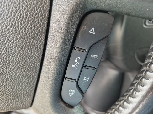 Used 2022 Chevrolet Express 2500 Extended w/ Driver Convenience Package image 15