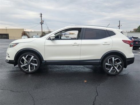 Certified 2022 Nissan Rogue Sport SL w/ Premium Package image 6