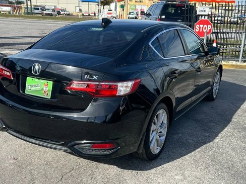 Used 2017 Acura ILX image 5