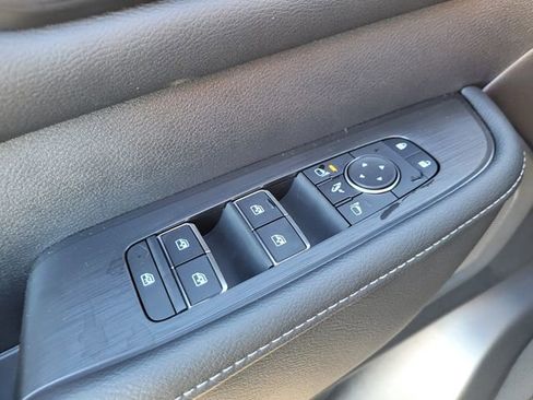 New 2026 Nissan Armada SL w/ Captain's Chari Seat Package AWD/4WD image 17