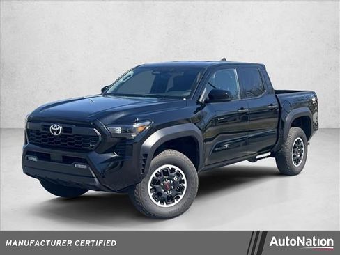 Certified 2025 Toyota Tacoma TRD Off-Road AWD/4WD image 1
