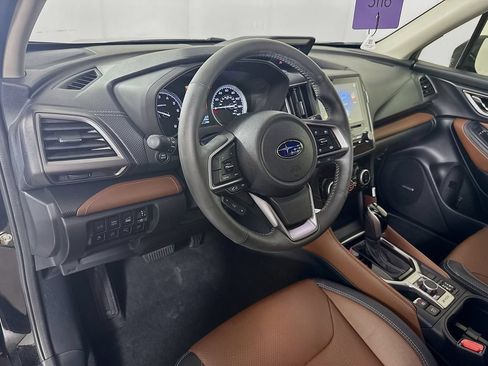 Used 2023 Subaru Forester Touring AWD/4WD image 9