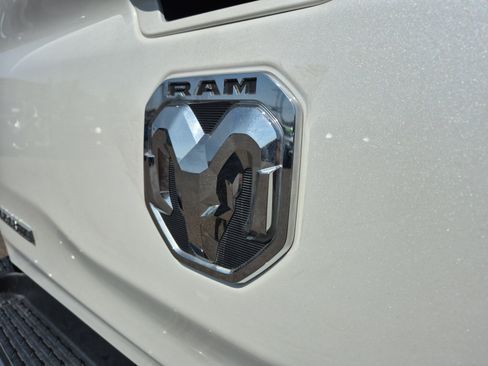 Used 2021 RAM 1500 Laramie AWD/4WD image 22