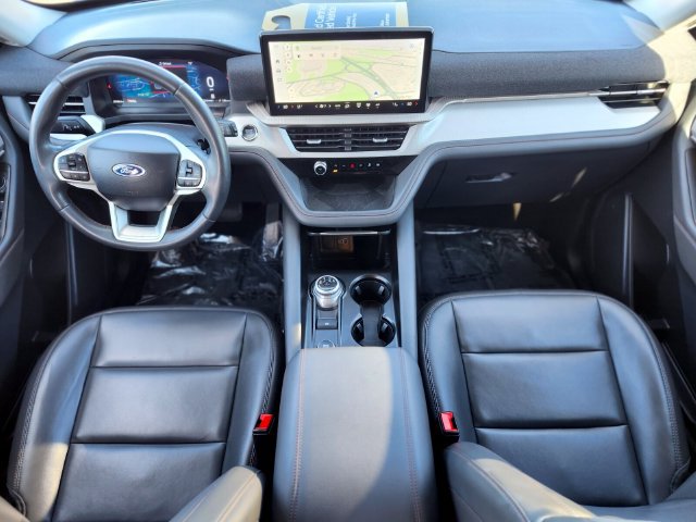 Used 2025 Ford Explorer Active w/ Active Comfort Package AWD/4WD image 12