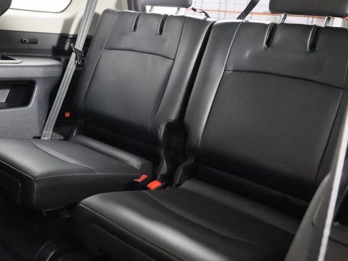 Used 2018 Toyota 4Runner SR5 image 17