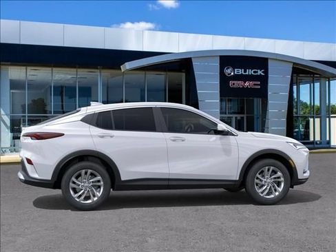 New 2026 Buick Envista Preferred w/ Convenience I Package FWD image 5