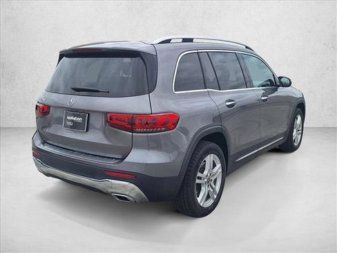 Used 2022 Mercedes-Benz GLB 250 image 5