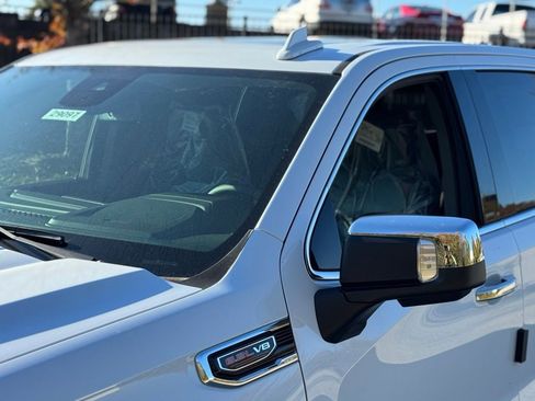 New 2026 GMC Sierra 1500 SLT w/ SLT Premium Plus Package AWD/4WD image 11