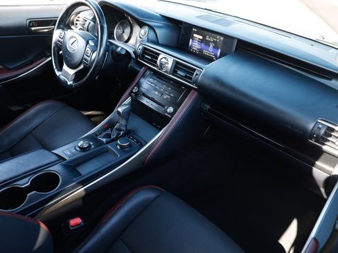 Used 2017 Lexus IS 200t image 19