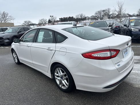 Used 2016 Ford Fusion SE image 7
