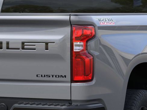 New 2025 Chevrolet Silverado 1500 Custom Trail Boss w/ LPO, Dark Essentials Package image 11