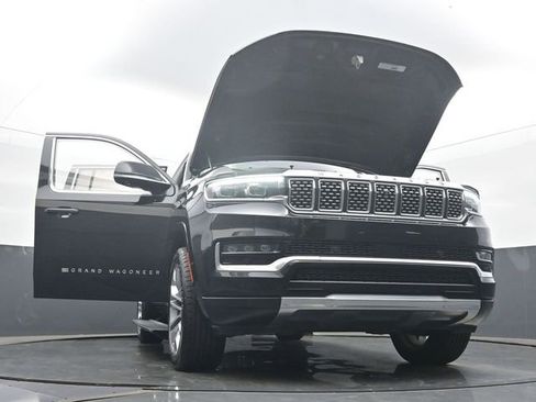 Used 2022 Jeep Grand Wagoneer Series II w/ Premium Group II image 60