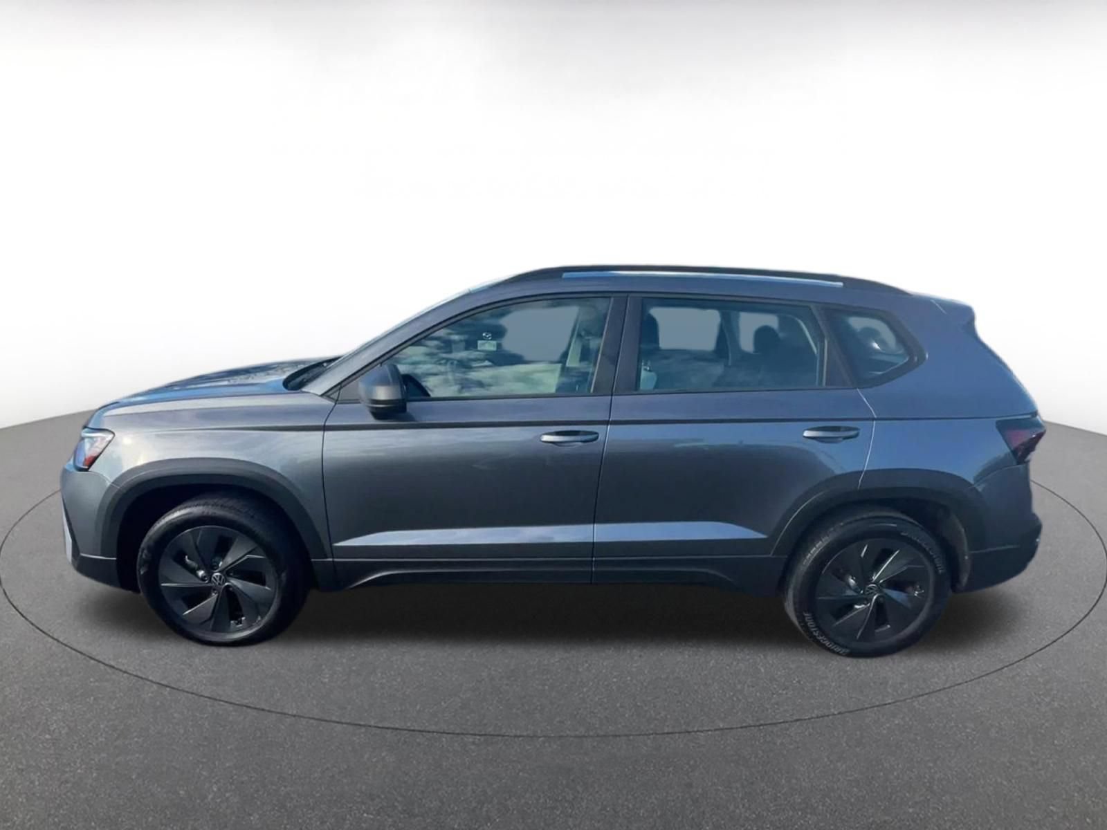 Used 2026 Volkswagen Taos S FWD image 8