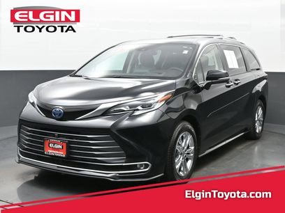 Used 2022 Toyota Sienna Platinum