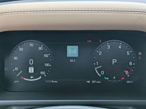 New 2026 Land Rover Defender 130 X-Dynamic SE AWD/4WD image 19