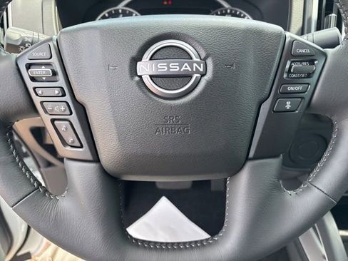 New 2025 Nissan Frontier SV w/ SV Convenience Package image 13