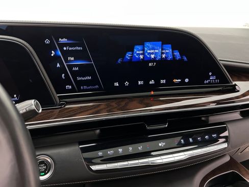 Used 2023 Cadillac Escalade ESV Sport Platinum image 11