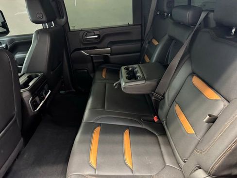 Used 2022 GMC Sierra 2500 AT4 w/ AT4 Preferred Package AWD/4WD image 30