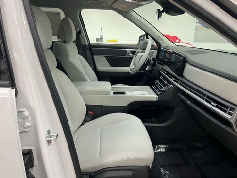New 2026 Hyundai Santa Fe SE AWD/4WD image 13