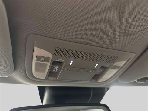 Used 2020 Acura ILX w/ Premium Package image 25