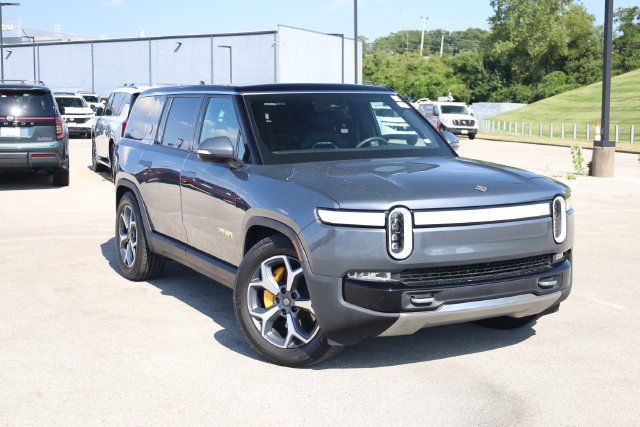 Used 2024 Rivian R1S Adventure Quad AWD/4WD image 2