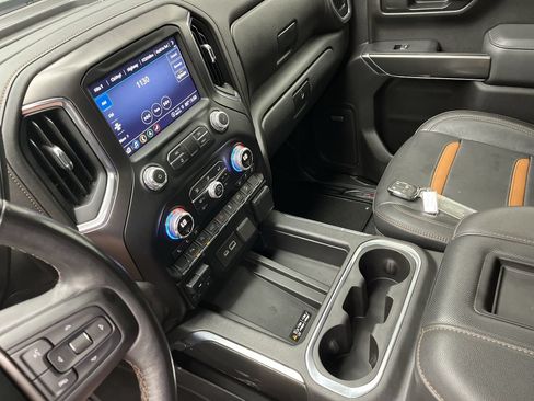 Certified 2021 GMC Sierra 1500 AT4 w/ AT4 Preferred Package AWD/4WD image 19