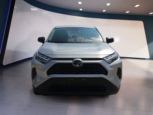 Used 2024 Toyota RAV4 LE FWD image 8