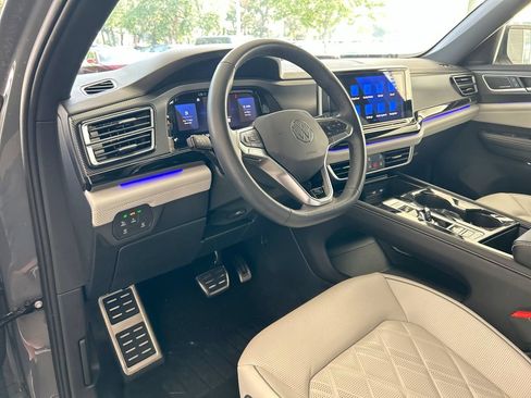 Certified 2025 Volkswagen Atlas Cross Sport SEL Premium R-Line AWD/4WD image 14