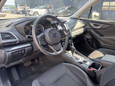 Certified 2024 Subaru Forester Premium AWD/4WD image 4