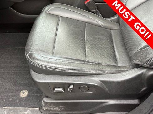 Used 2022 GMC Yukon Denali w/ Advanced Technology Package image 44