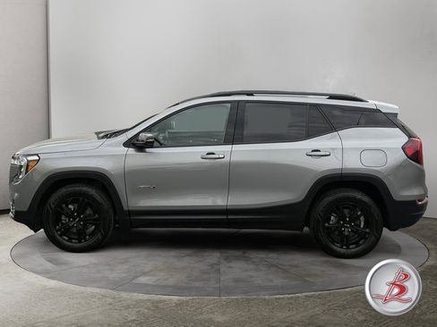 Used 2023 GMC Terrain AT4 AWD/4WD image 4